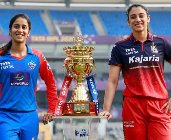 WPL 2026 फाइनल: RCB दोहराएगी जीत या दिल्ली कैपिटल्स लिखेगी नया इतिहास? हेड-टू-हेड से पहले जानिए कौन आगे