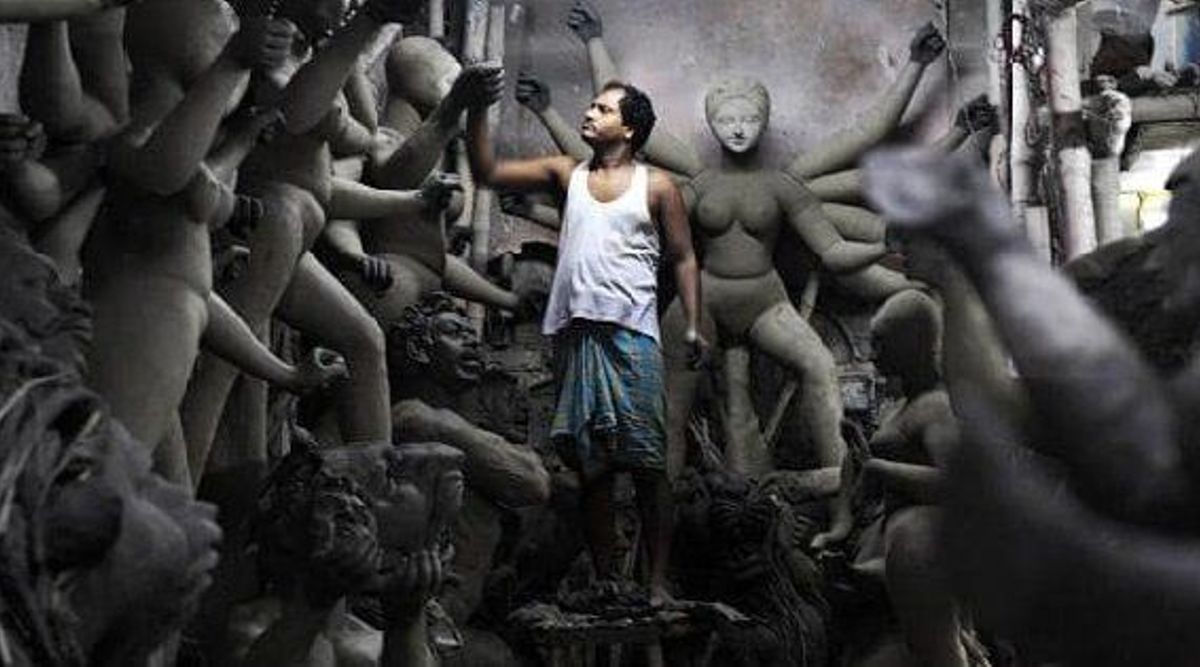 দুৰ্গা পূজাৰ প্ৰতিমা নিৰ্মাণ কাৰ্য