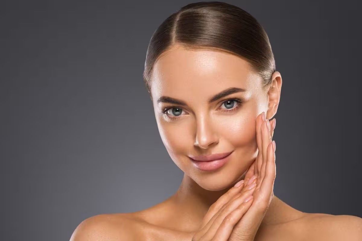 ত্বক রাখে তারুণ্যদীপ্ত