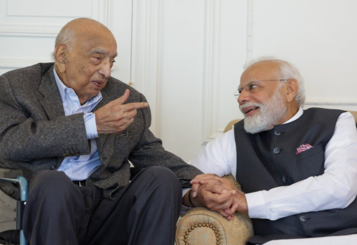 पीएम मोदी ने जताया श्रद्धांजलि