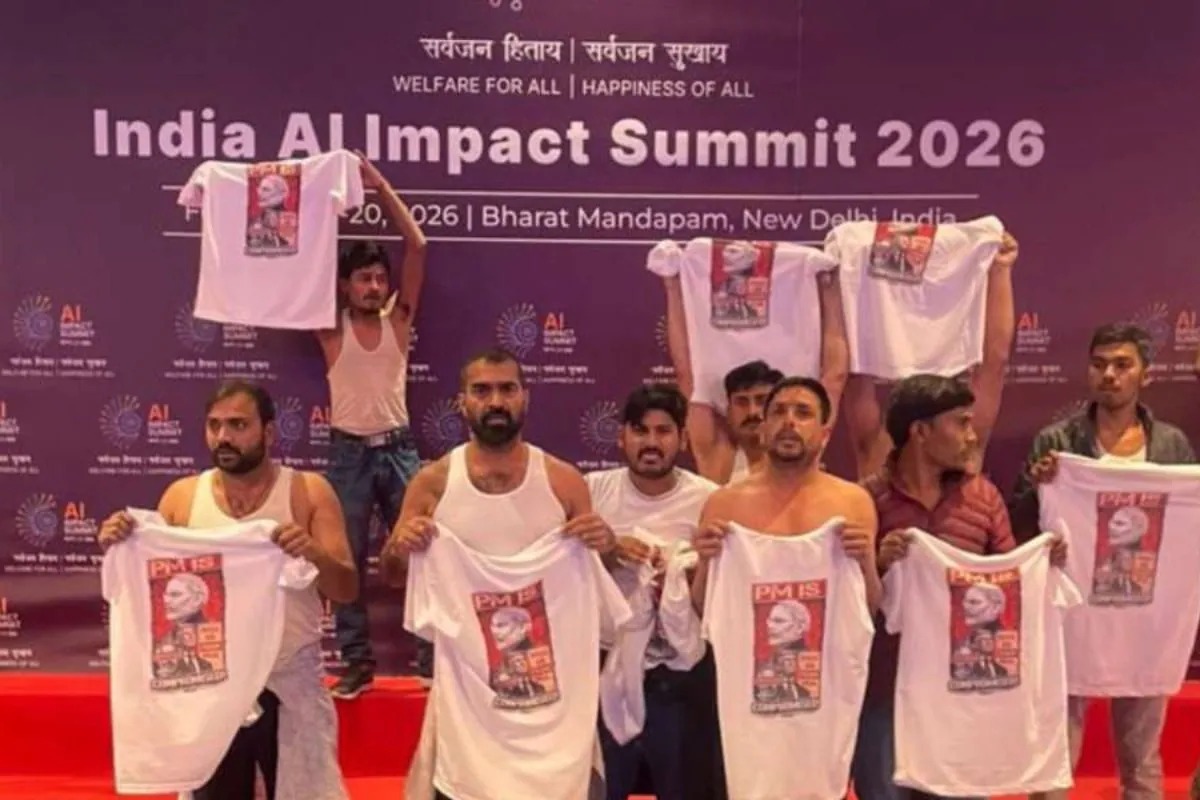 पीएम मोदी ने AI समिट में कांग्रेस के शर्टलेस प्रदर्शन को राष्ट्रीय सम्मान के खिलाफ बताया