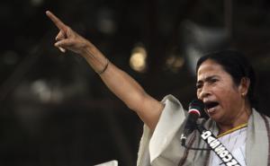 “সব টেবিল ফাঁকা করে দিয়েছে” I-PAC অফিসে ED তল্লাশি নিয়ে বি*স্ফোরক অভিযোগ মমতার