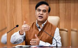 असम पुलिस ने मुख्यमंत्री हिमंत बिस्वा सरमा के खिलाफ कथित आपत्तिजनक पर्चे बांटने के आरोप में चार को किया गिरफ्तार