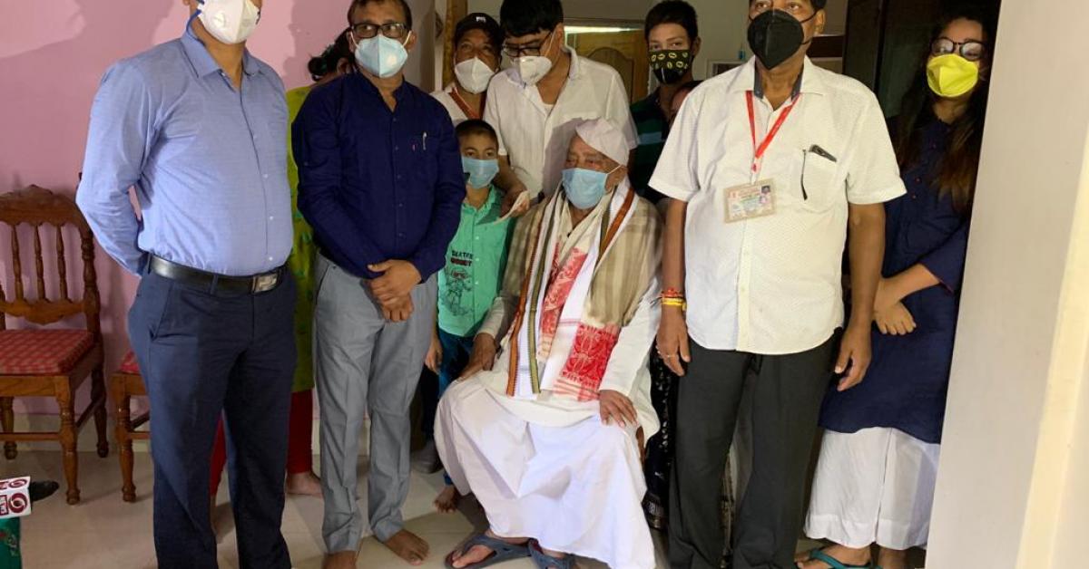 প্ৰবীণ স্বাধীনতা  সংগ্ৰামী সুৰেন্দ্ৰ নাথ কলিতাক সম্বৰ্ধনা