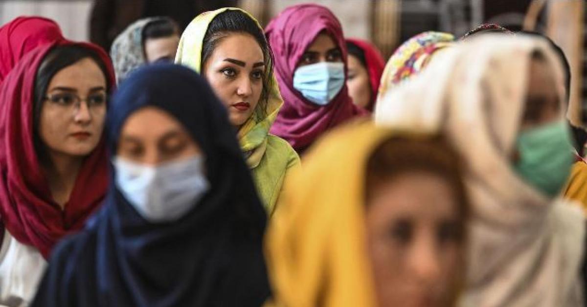 Taliban urges women to join government