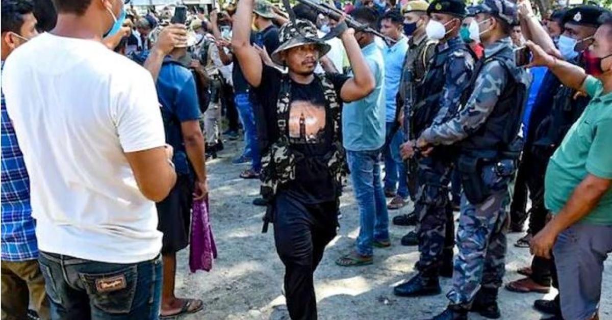 Around 60 NLFB cadres surrender, aim to return home 