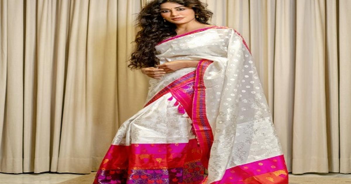 A Special tribute by the very talented and beautiful Bollywood actress Chitrangadha Singh to all the handloom workers.