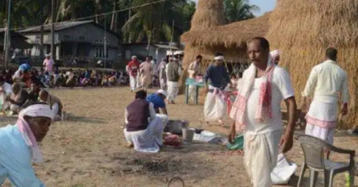 আজি হেঁপাহৰ উৰুকা! লগে ভাগে এসাজ খাবলৈ সাজু অসমীয়া..