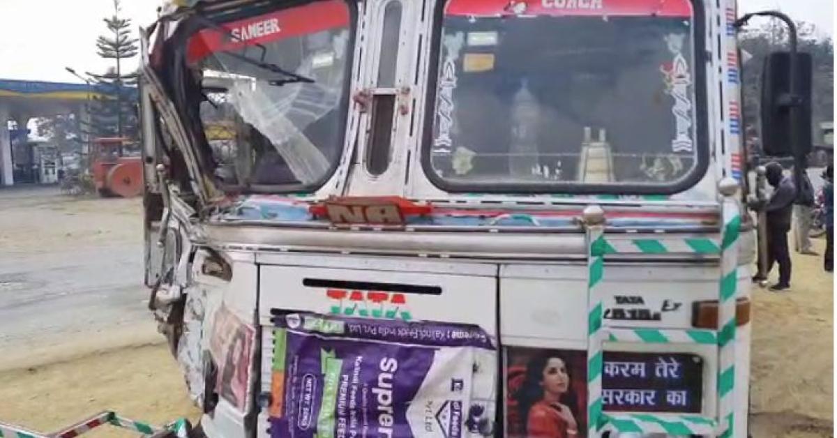 sivasagar-accident-on-37-national-highway