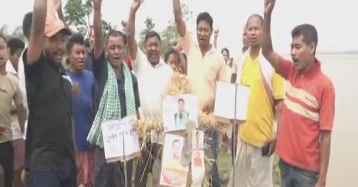 মাজুলী উপ- নিৰ্বাচনৰ প্ৰচাৰ সভাত অংশগ্ৰহণ কৰিবলৈ আহি মাজৰ চাপৰি পেকামণি ৰাইজক দিয়া প্ৰতিশ্ৰুতি ৰক্ষা কৰিব নোৱাৰিলে মুখ্যমন্ত্ৰী ড° হিমন্ত বিশ্ব শৰ্মাই।