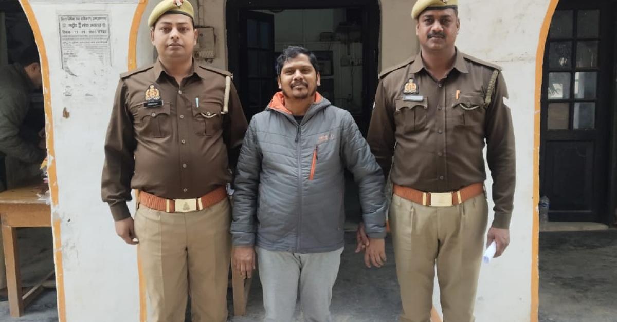 जलालपुर कोतवाली पुलिस ने एक आरोपी को गिरफ्तार का जेल भेजा 