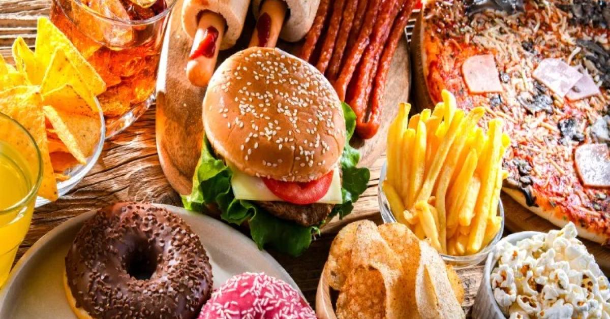 চিপস-কোল্ড ড্রিঙ্কসের বিজ্ঞাপনে কড়া লাগাম? কেন্দ্রের ইঙ্গিতে বাড়ছে জল্পনা