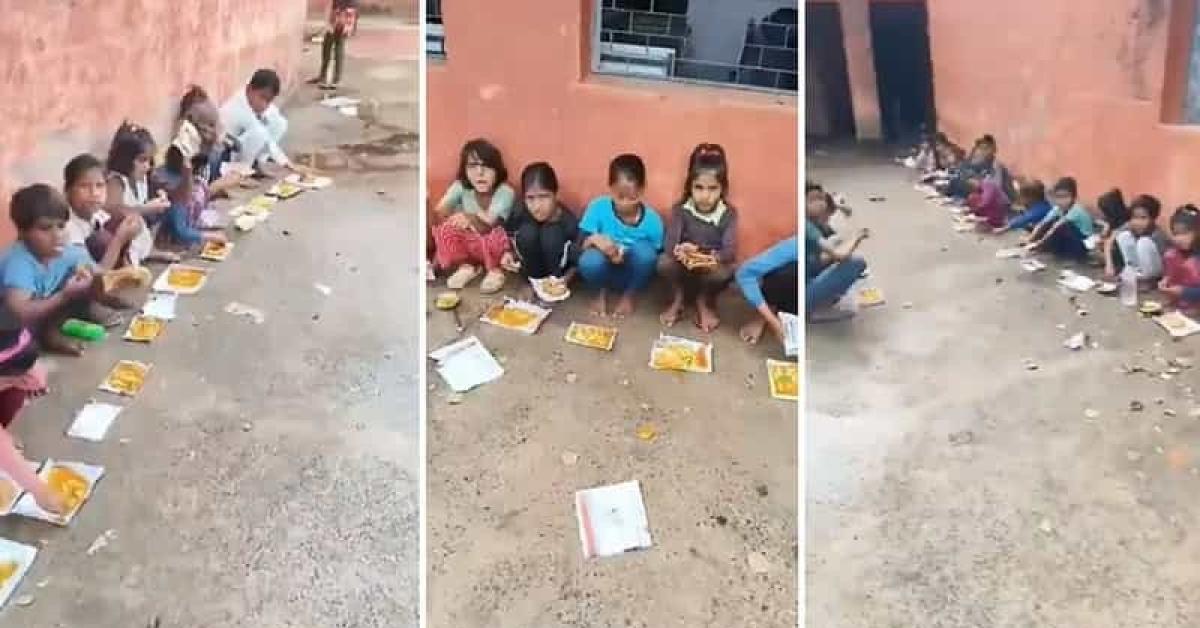 মধ্যপ্রদেশের সরকারি স্কুলে বইয়ের পাতায় পরিবেশিত মিড-ডে মিল, সাধারণতন্ত্র দিবসে হইচই