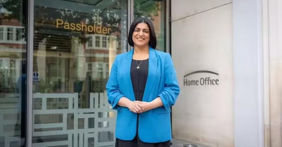 कौन हैं शबाना महमूद? ब्रिटेन की गृह मंत्री, जो बन सकती हैं UK की पहली मुस्लिम प्रधानमंत्री, जानिए उनकी ताक़त और जीत की संभावनाएं