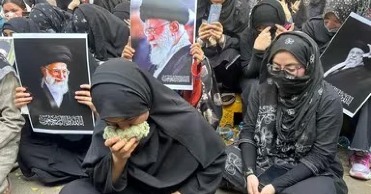 ‘सदी का नुकसान’: दिल्ली की करबला में महिलाओं ने आयतुल्लाह अली खामेनेई को दी श्रद्धांजलि