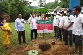 লখিমপুৰৰ ওখমাটিত  মিছিং স্বায়ত পৰিষদৰ আঁচনিৰ নিৰ্মাণকাৰ্য্য শুভাৰম্ভণী 