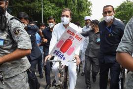 Rahul Gandhi to Parliament by cycling this time after tractor