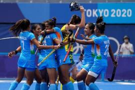 India Creat History, For The First Time Indian women’s hockey Team into the Olympics semifinal.