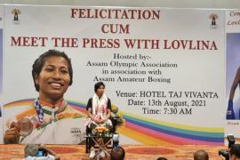 Ujale Taj Vivanta with the light of iron daughter