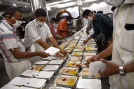 Hotels available for vegetarian rice open for Rs 3