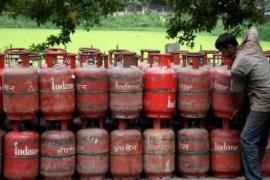 Diwali Gift: Price of LPG hiked by Rs 266!