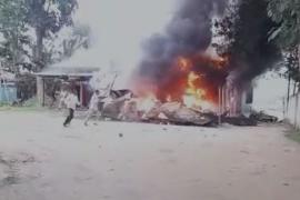 বটদ্ৰৱাৰ ঘটনাক লৈ অব্যাহত উত্তেজনা! আৰক্ষীৰ জালত থানা জ্বলোৱাত আগভাগ লোৱা যুৱতী
