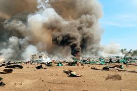 काराकस में धमाके और मिसाइल हमले, अमेरिका-वेनेजुएला तनाव बढ़ा; मादुरो पर अमेरिका का दबाव जारी