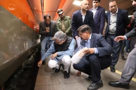 देश की पहली वंदे भारत स्लीपर ट्रेन का निरीक्षण, नई दिल्ली स्टेशन पर रेल मंत्री ने किया जाँच