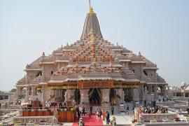 अयोध्या राम मंदिर परिसर में नमाज पढ़ने की कोशिश करते कश्मीरी युवक हिरासत में