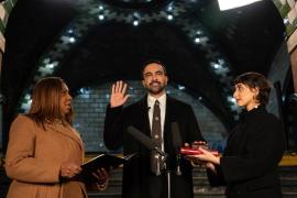 आधी रात को शपथ: भारतीय मूल के जोहरान ममदानी बने न्यूयॉर्क सिटी के नए मेयर