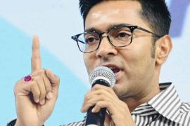 অভিষেক বন্দ্যোপাধ্যায়ও লিখলেন কবিতা, SIR ও মৃ/ত্যুর উপত্যকার ঘটনায় তীব্র বিরোধী স্বর