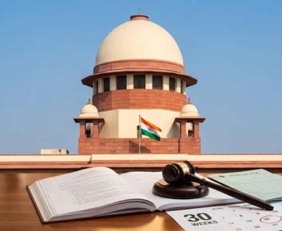 ইচ্ছার বিরুদ্ধে মাতৃত্ব চাপানো যায় না: ৩০ সপ্তাহের অন্তঃসত্ত্বাকে গর্ভপাতের অনুমতি সুপ্রিম কোর্টের